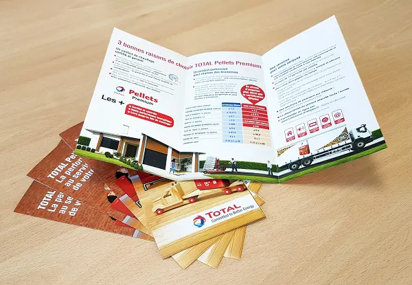 Impression express de flyers pliés livraison le jour même